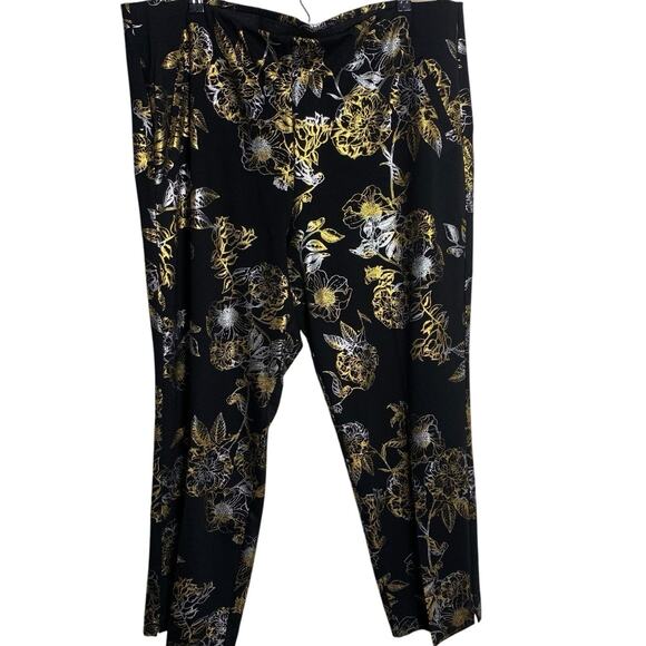 NWT Chico's Pants Womens Sz 4 (20) Fabulously Slim Black Lady Rose Ponte Pull-On - Picture 1 of 8